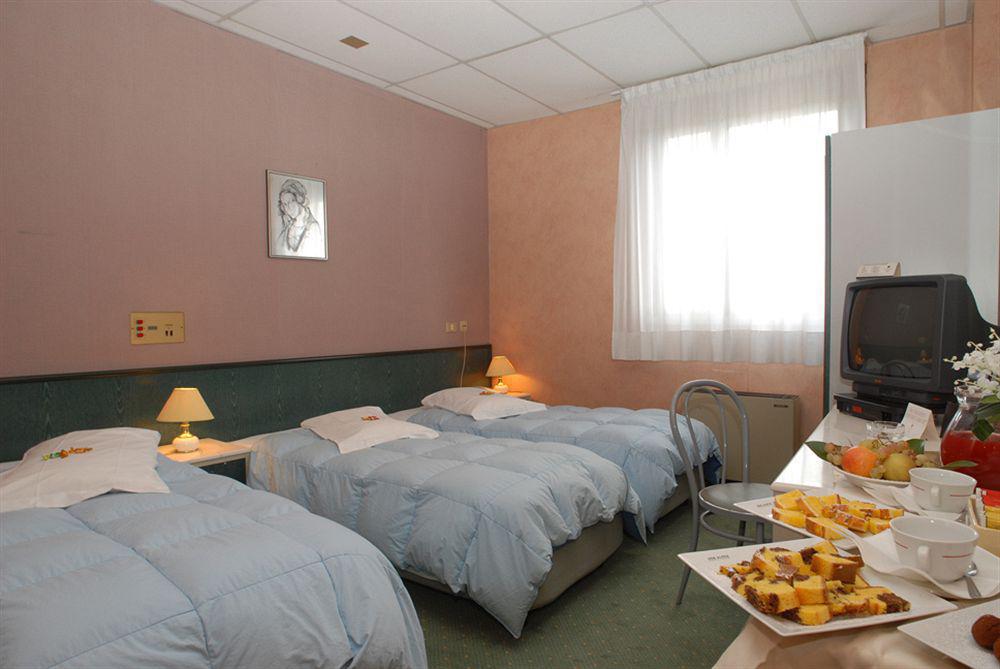 Hotel Thp Bologna Carteria di Sesto Rastignano Pokoj fotografie